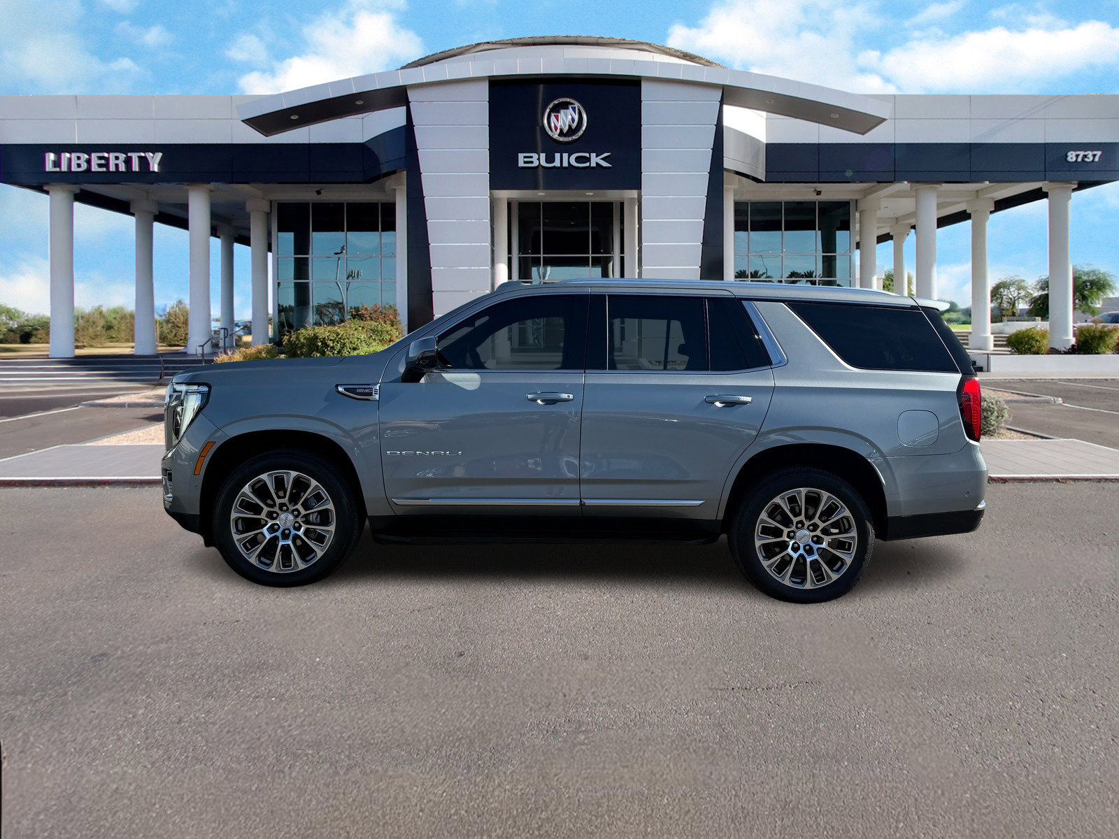 Used 2025 GMC Yukon Denali image 6