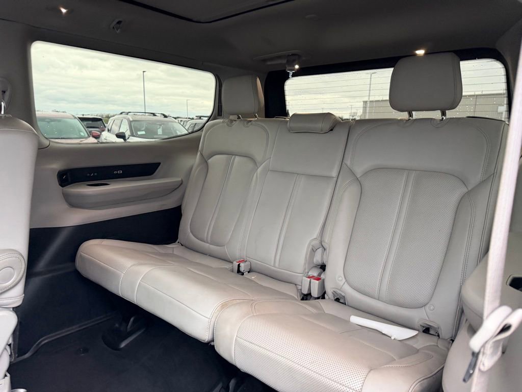 Used 2022 Jeep Wagoneer Series III w/ Premium Group I image 16