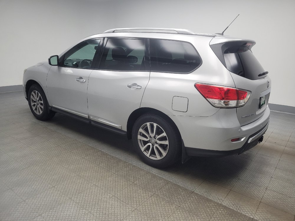 Used 2015 Nissan Pathfinder SL w/ Trailer Tow Package AWD/4WD image 3