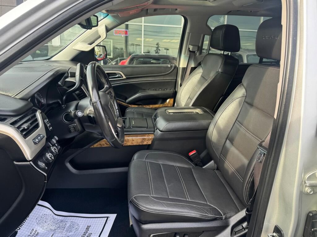 Used 2016 GMC Yukon Denali w/ Open Road Package image 16