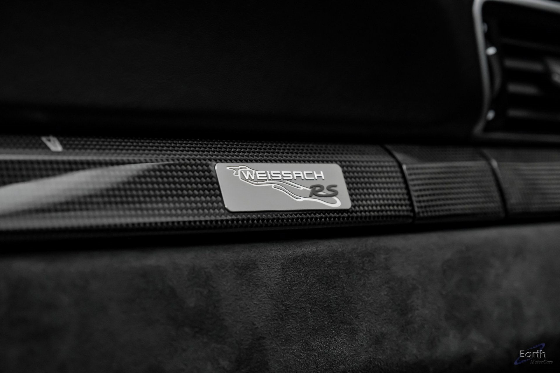 Used 2019 Porsche 911 GT2 RS w/ Weissach Package image 83