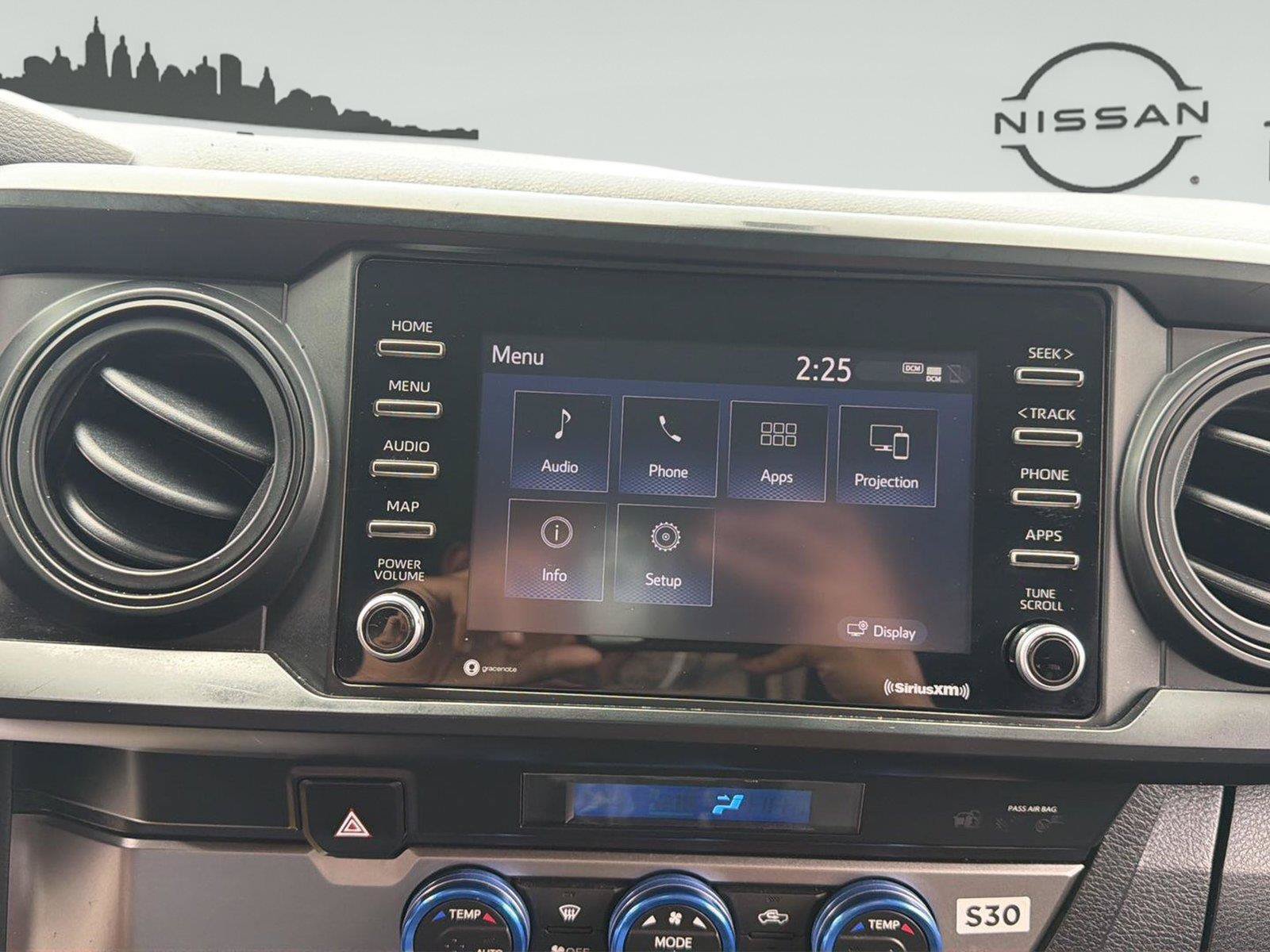 Used 2022 Toyota Tacoma SR w/ SX Package RWD image 17