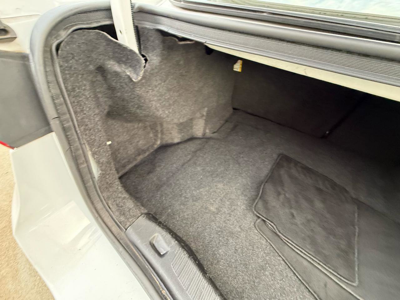 Used 2017 Ford Fusion SE image 33