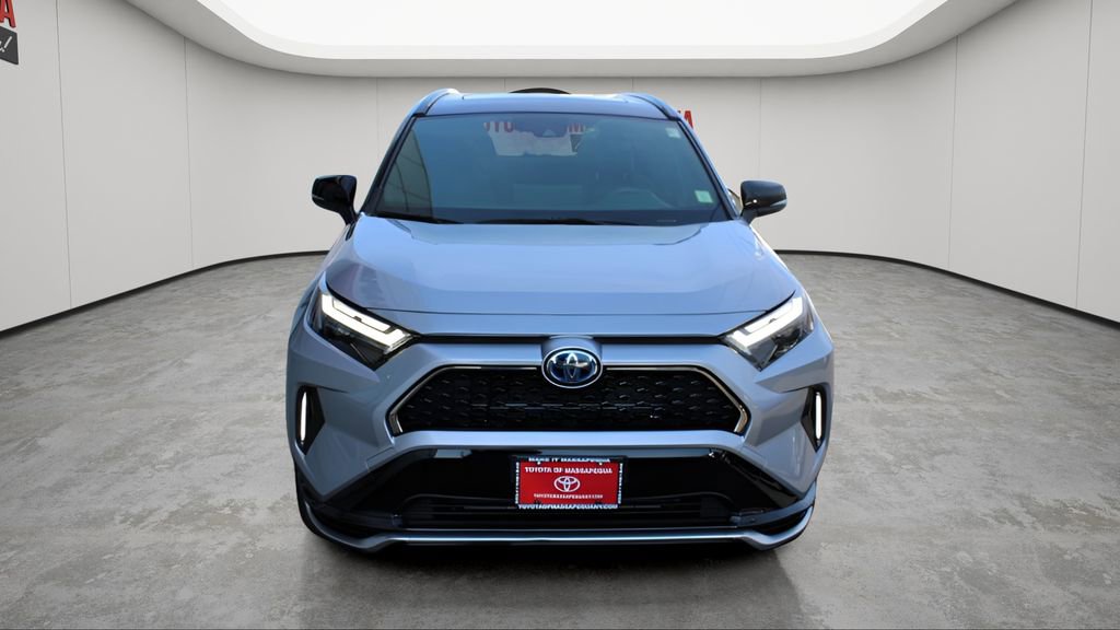 Used 2023 Toyota RAV4 XSE AWD/4WD image 5