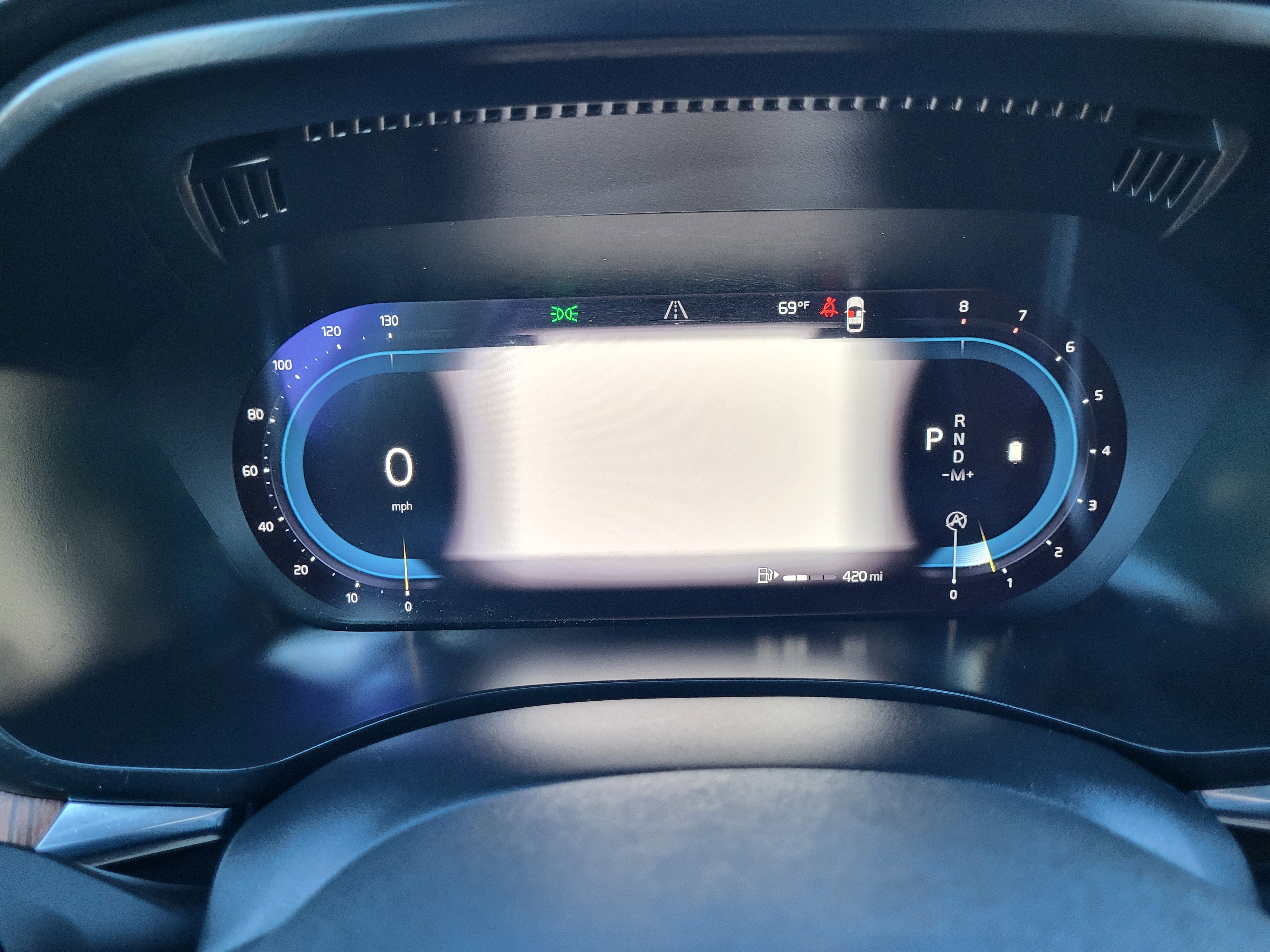 Certified 2023 Volvo XC60 B5 Ultimate w/ Protection Package Premier image 8