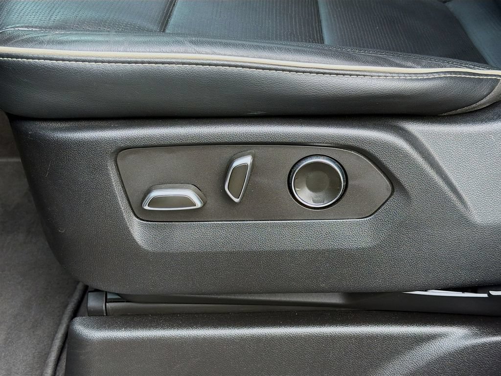 Certified 2023 Cadillac Escalade Sport RWD image 25