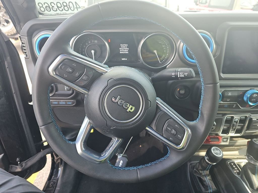 Used 2023 Jeep Wrangler Unlimited Rubicon 4xe image 14
