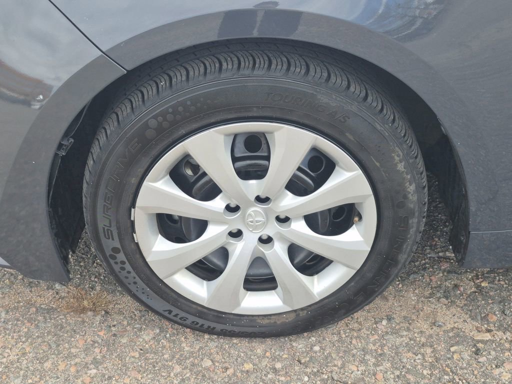 Used 2024 Toyota Corolla LE image 17