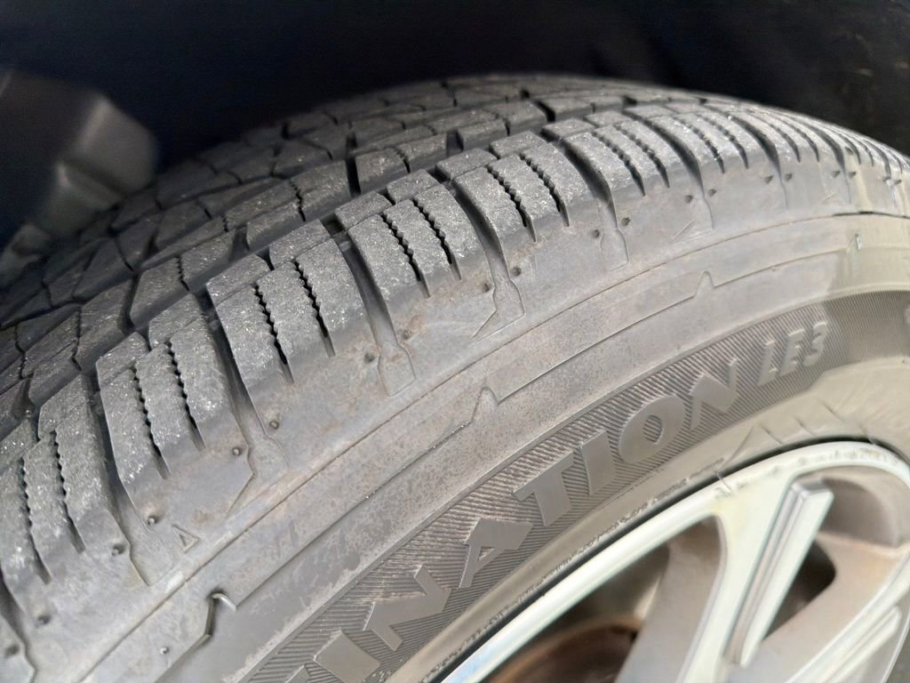 Used 2015 Volvo XC60 T6 w/ Proximity Package image 26