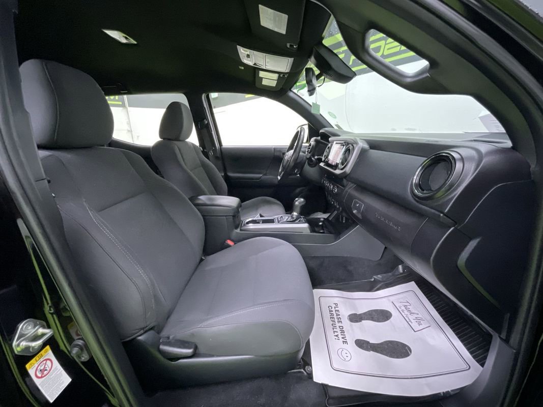 Used 2019 Toyota Tacoma TRD Sport image 28