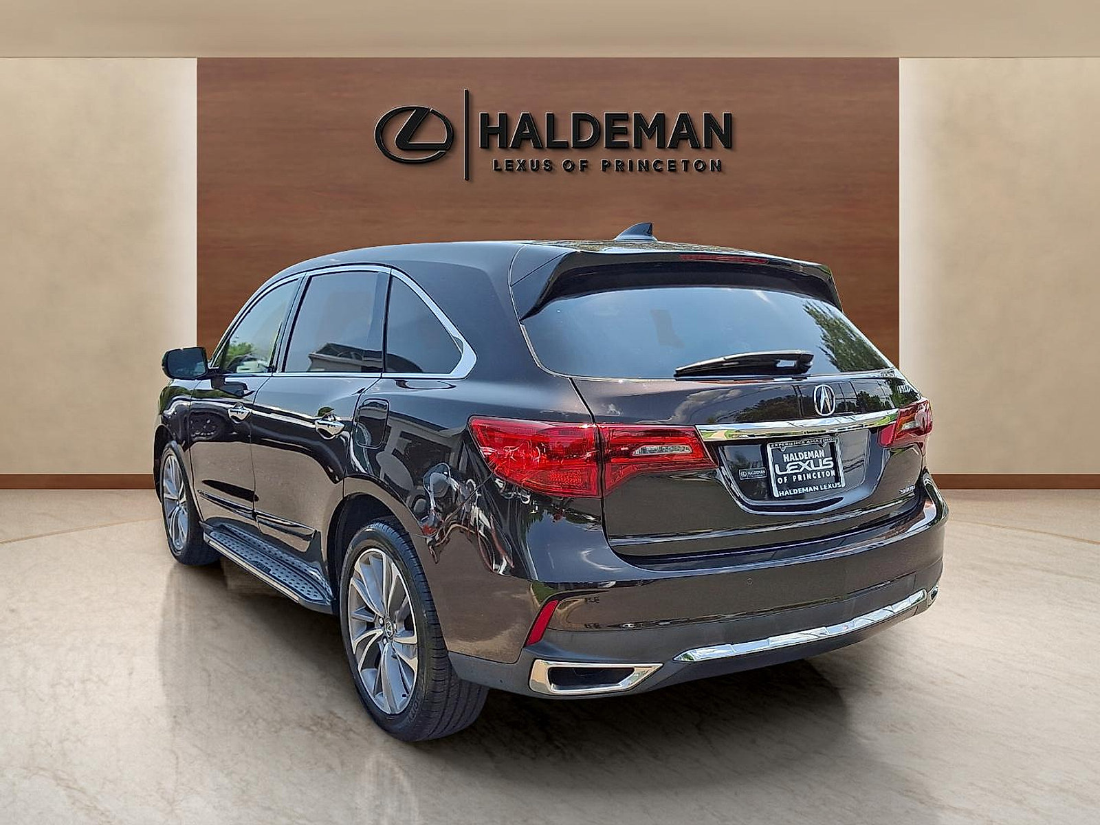 Used 2018 Acura MDX SH-AWD w/ Technology Package image 4