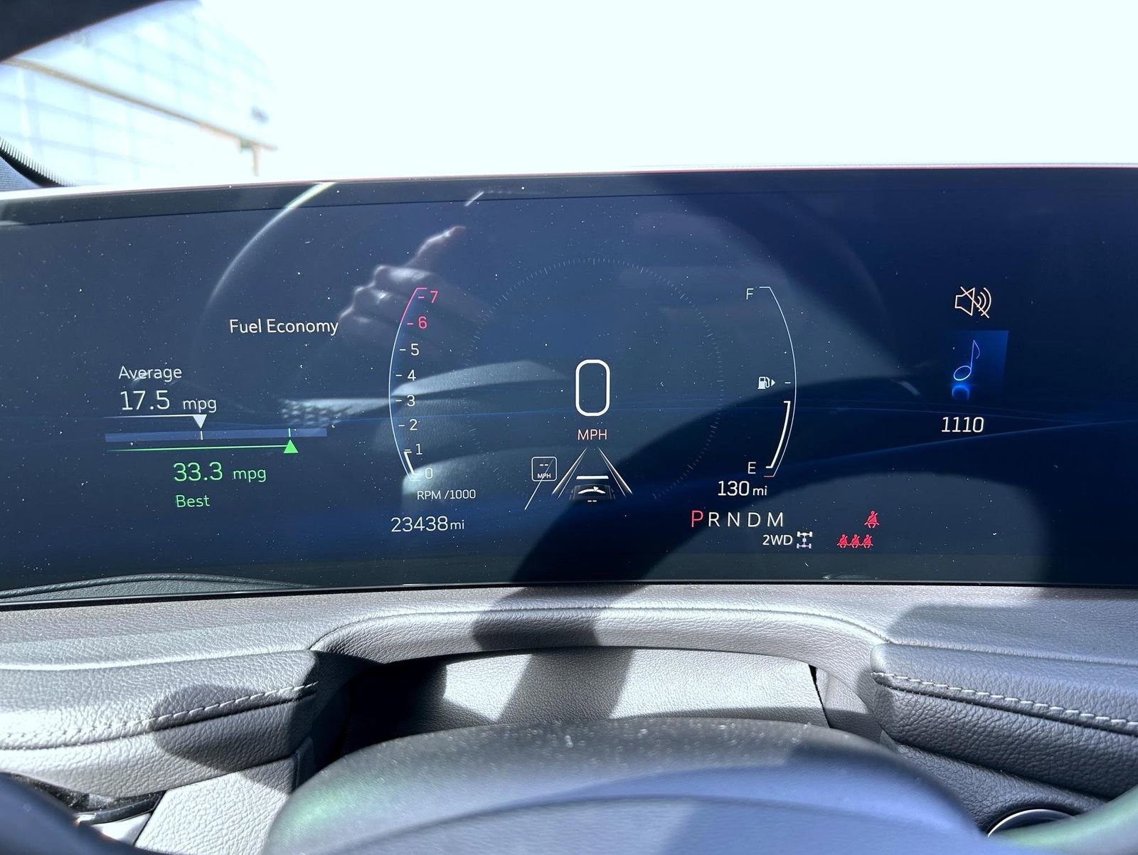 Used 2025 Cadillac XT4 Premium Luxury image 14