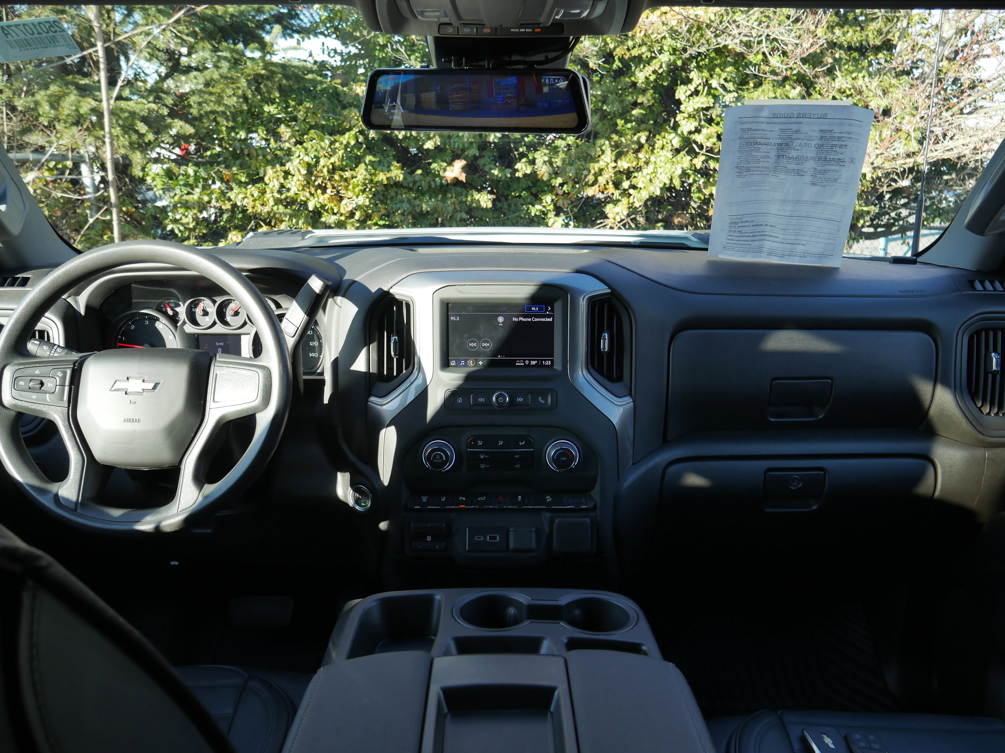 Used 2024 Chevrolet Silverado 2500 Custom w/ Custom Value Package image 9