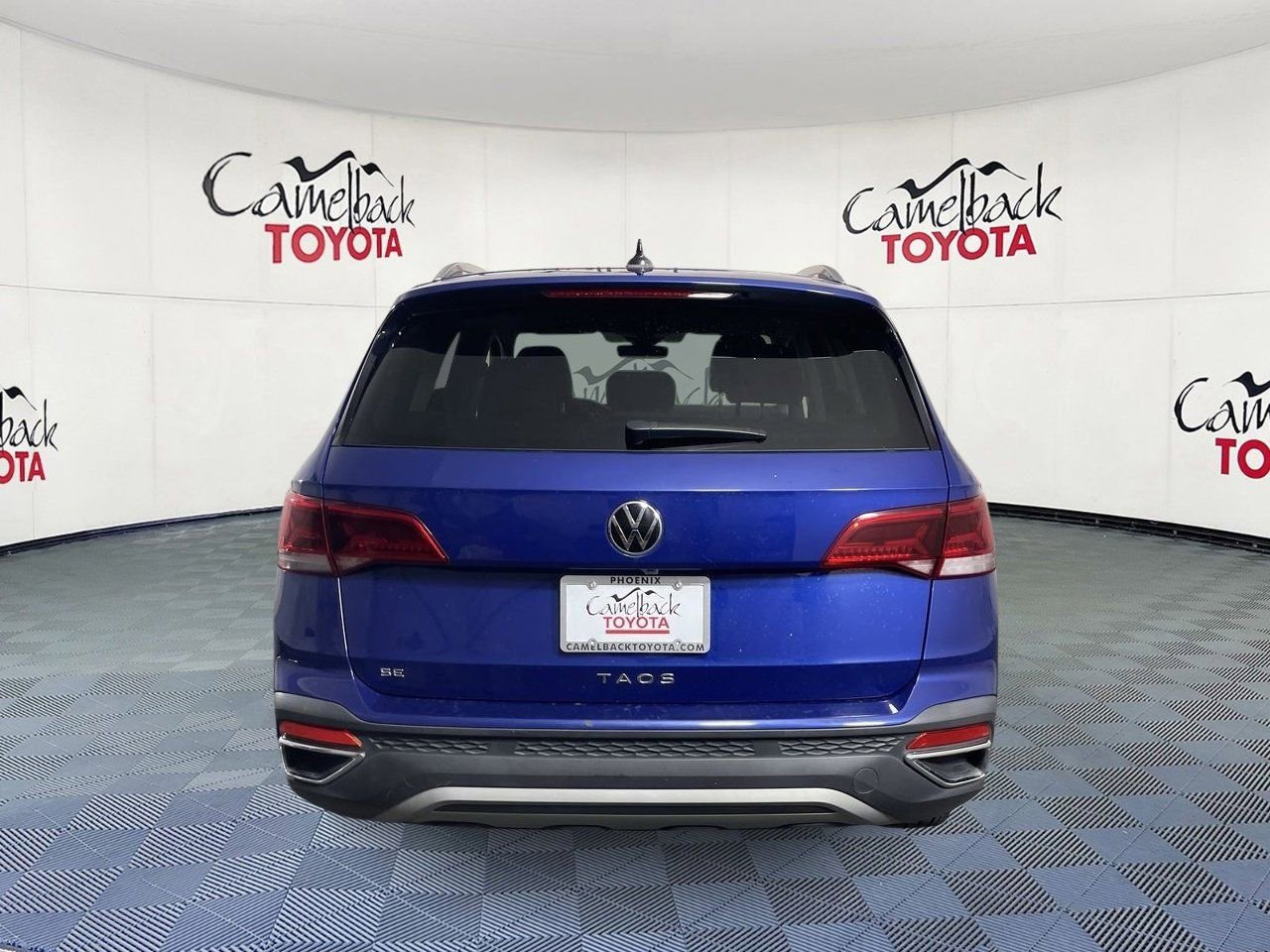 Used 2024 Volkswagen Taos SE FWD image 7