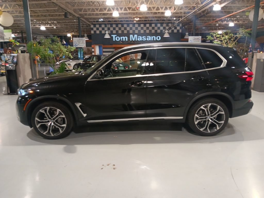 Used 2026 BMW X5 xDrive40i w/ Climate Comfort Package AWD/4WD image 9