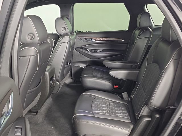 Used 2024 Buick Enclave Avenir w/ Avenir Technology Package image 20