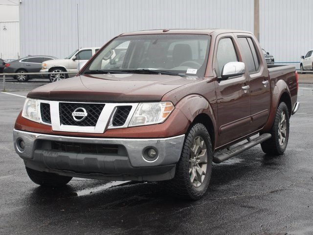 Used 2016 Nissan Frontier SL w/ Moonroof Package image 2
