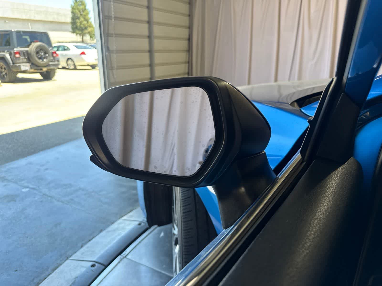 Used 2019 Toyota Camry SE w/ Carpet Mat Package FWD image 19
