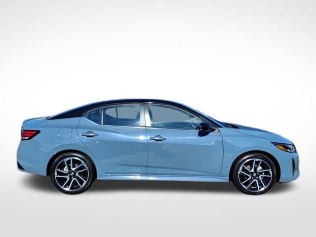 New 2025 Nissan Sentra SR image 8