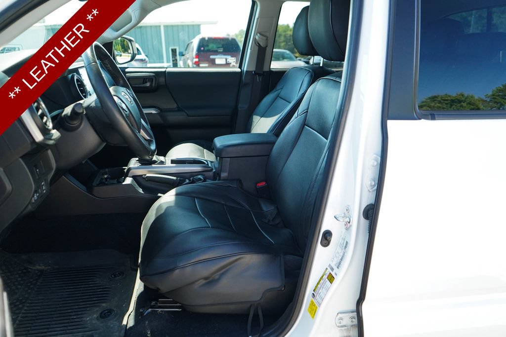 Used 2022 Toyota Tacoma SR5 w/ Trail Edition AWD/4WD image 7