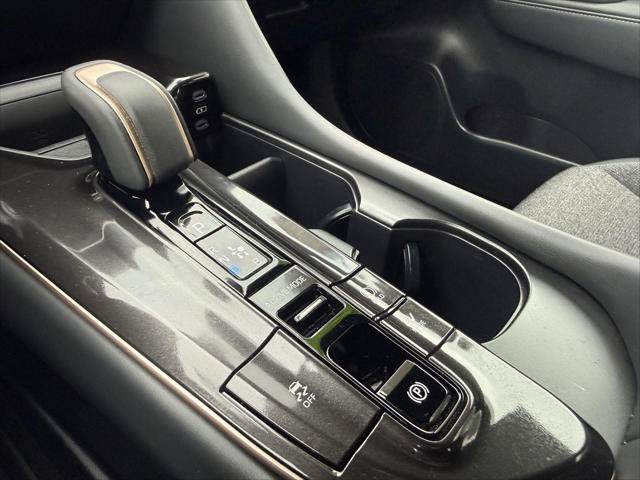 Certified 2024 Toyota Crown AWD/4WD image 20