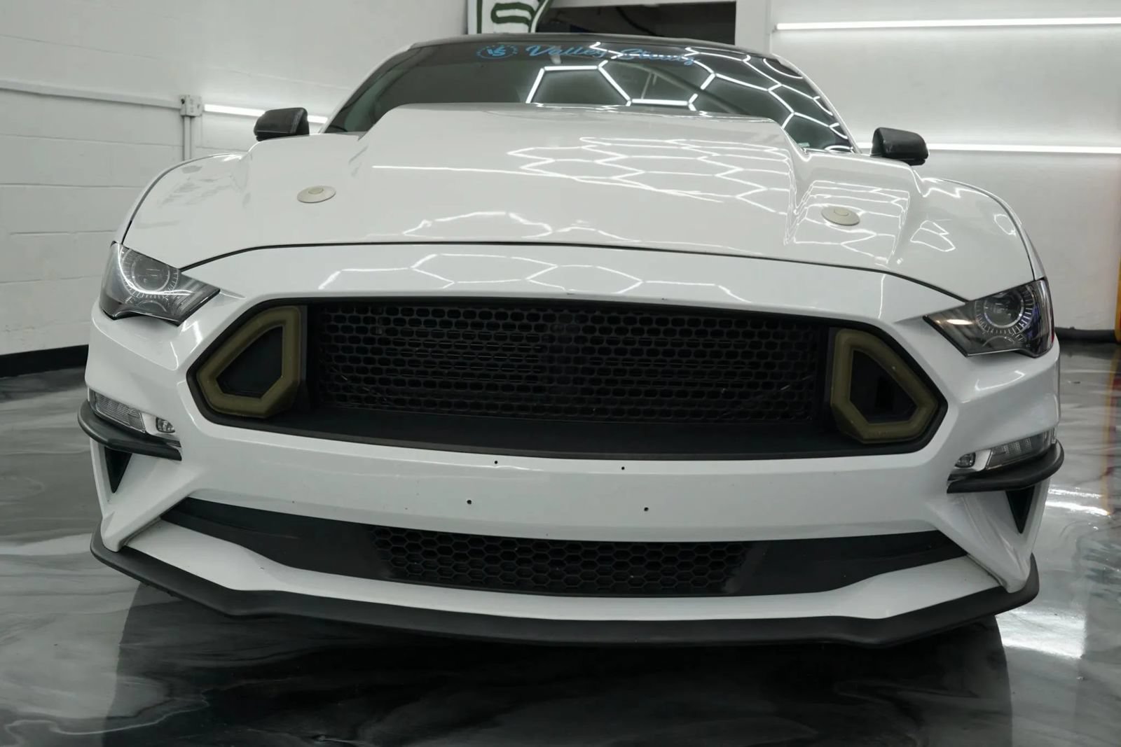 Used 2019 Ford Mustang GT Premium w/ Equipment Group 401A RWD image 43