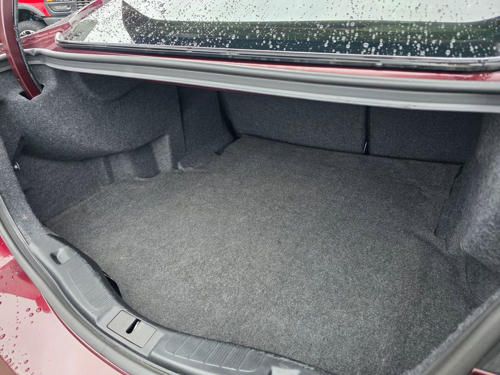 Used 2018 Ford Fusion SE w/ Fusion SE Technology Package image 18