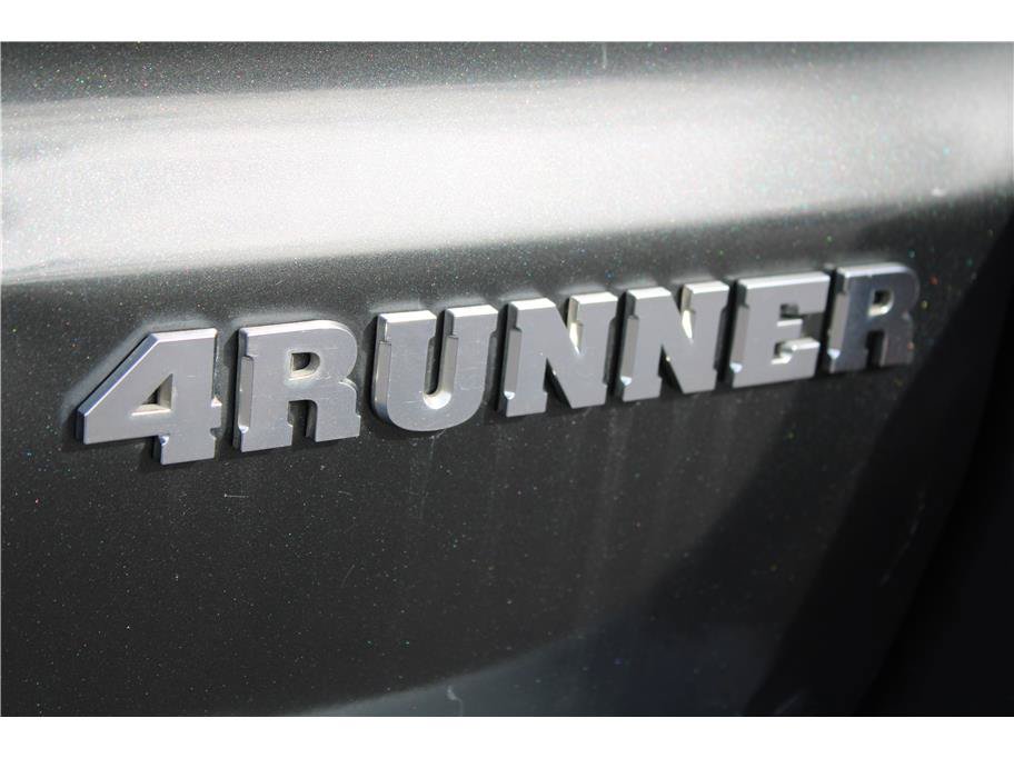 Used 2007 Toyota 4Runner SR5 AWD/4WD image 30