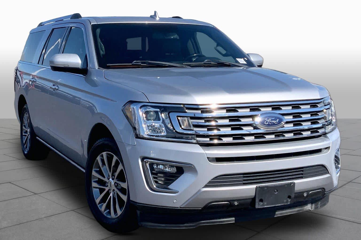 Used 2018 Ford Expedition Max Limited RWD image 2