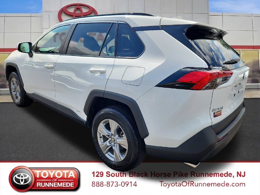 Certified 2024 Toyota RAV4 XLE AWD/4WD image 4