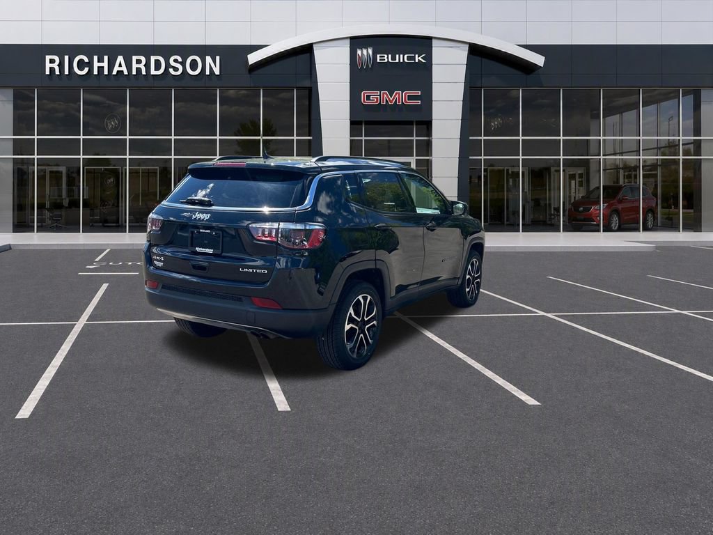 Used 2022 Jeep Compass Limited AWD/4WD image 5