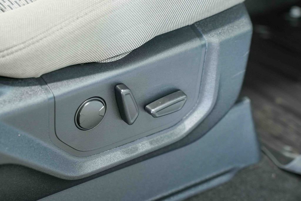 Used 2019 Ford F150 XLT w/ Equipment Group 302A Luxury image 18