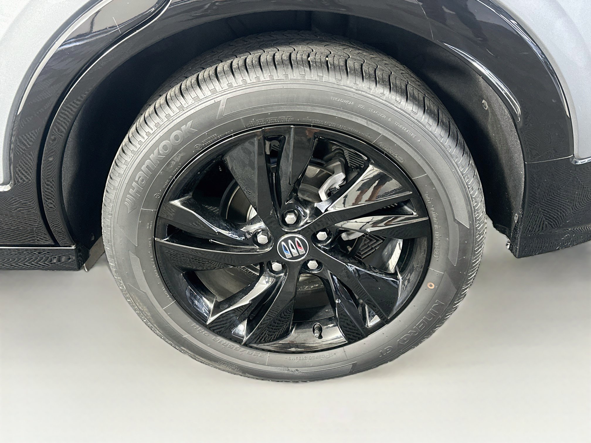 Used 2025 Buick Encore GX Sport Touring w/ Advanced Technology Package FWD image 11