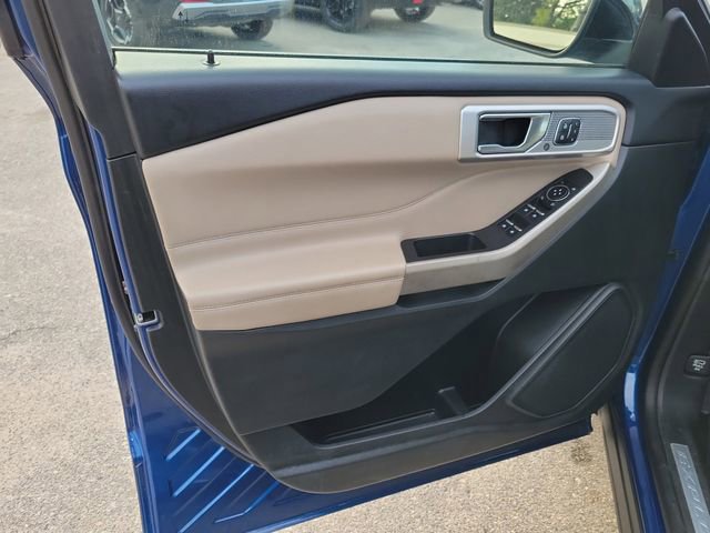 Used 2023 Ford Explorer Limited w/ Equipment Group 301A image 12