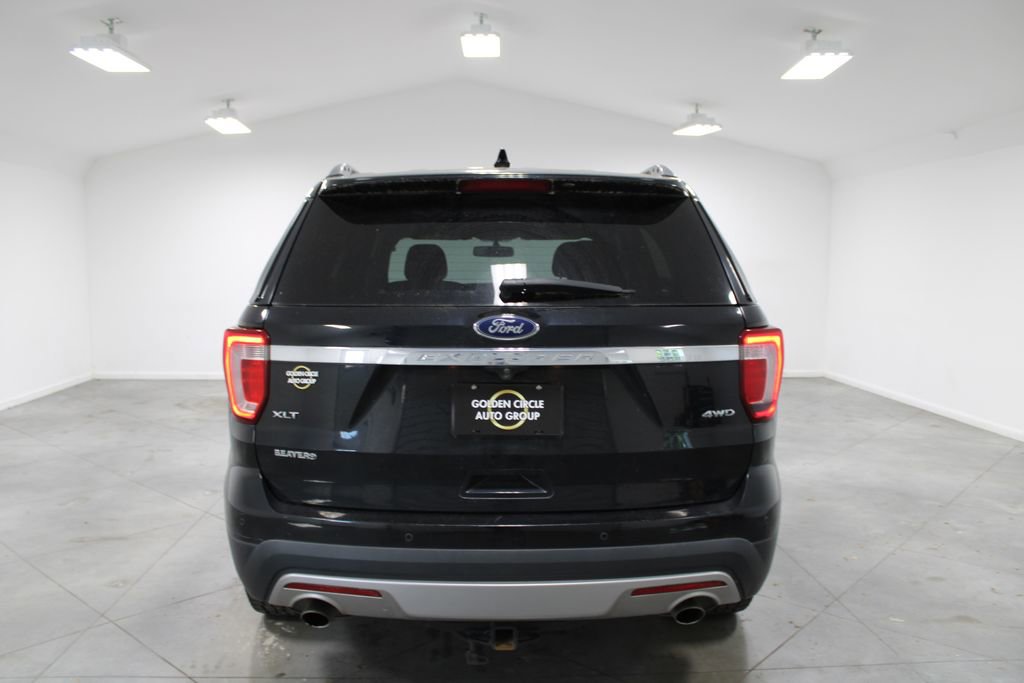 Used 2017 Ford Explorer XLT w/ Equipment Group 201A AWD/4WD image 32