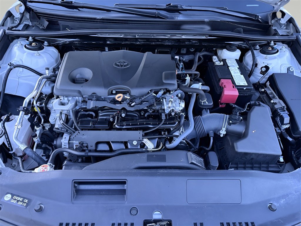 Used 2022 Toyota Camry XSE image 9