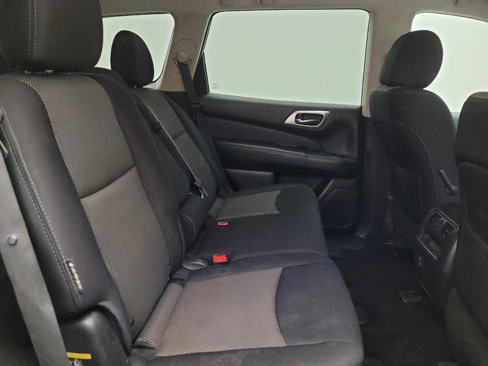 Used 2018 Nissan Pathfinder S FWD image 19