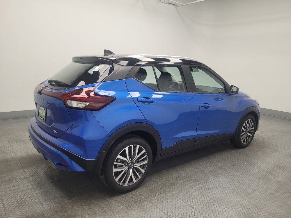Used 2023 Nissan Kicks SV FWD image 10