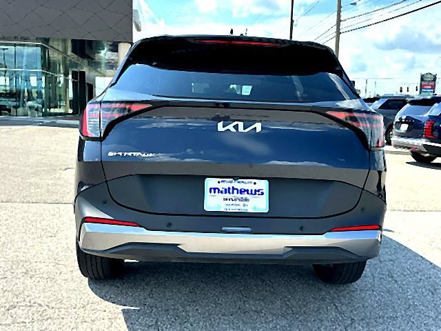 Used 2026 Kia Sportage LX FWD image 6