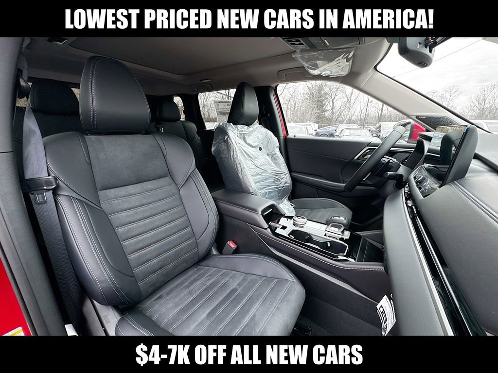 New 2025 Mitsubishi Outlander SE image 34