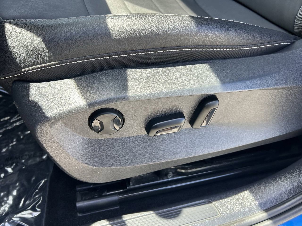 Used 2022 Volkswagen Taos SE FWD image 27