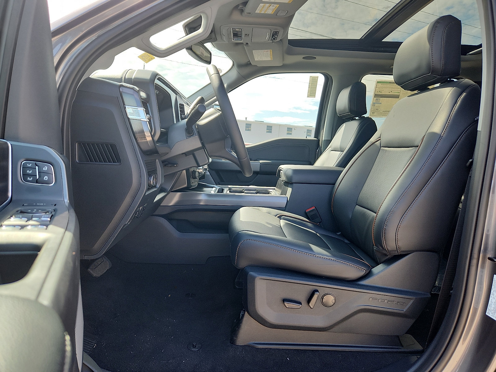 New 2026 Ford F250 Lariat AWD/4WD image 9