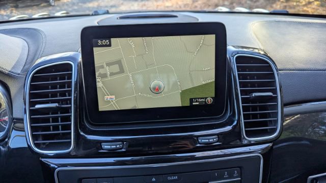 Used 2017 Mercedes-Benz GLS 550 4MATIC image 36