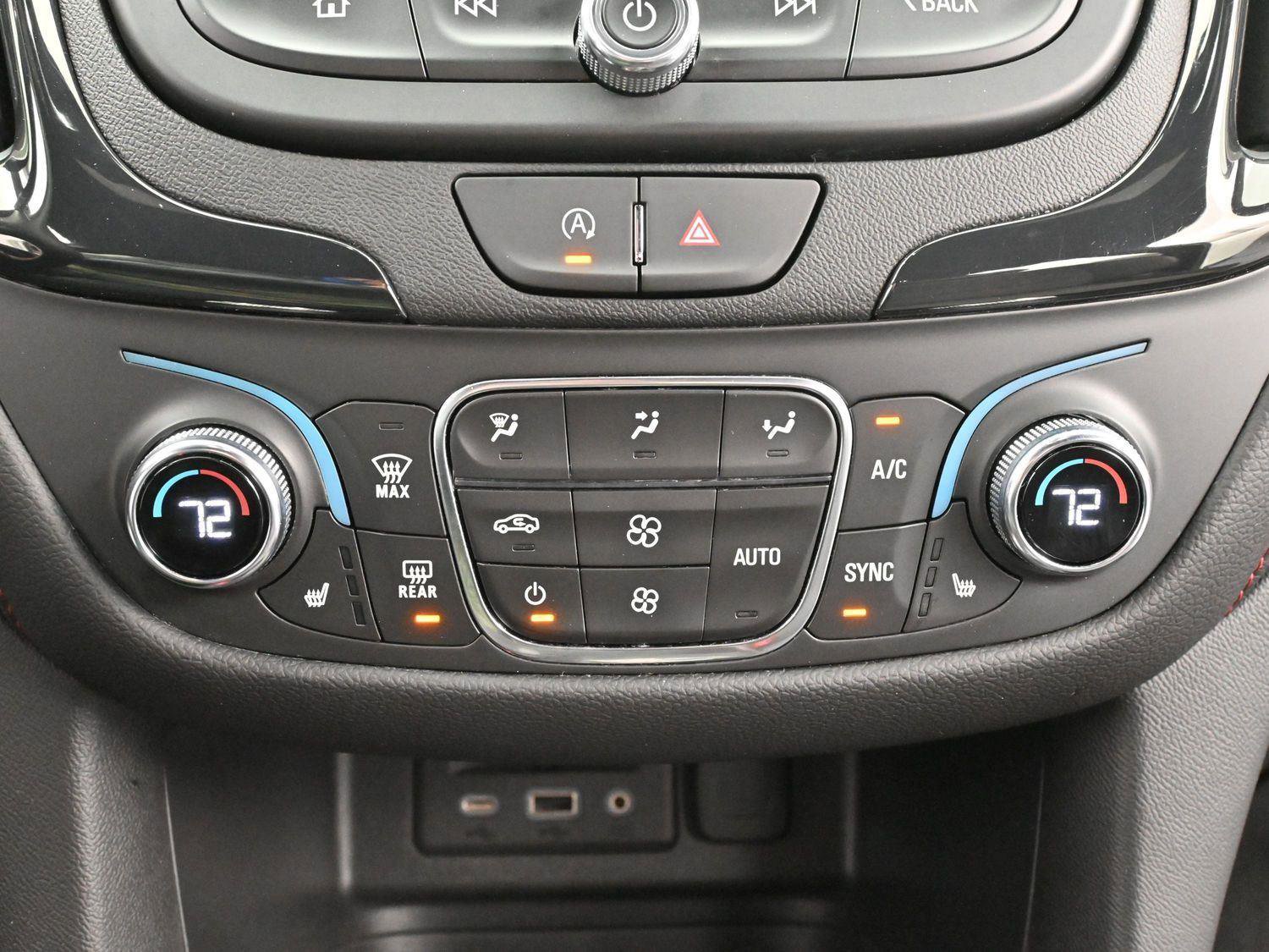 Used 2023 Chevrolet Equinox RS image 24