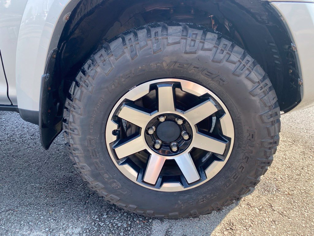 Used 2019 Toyota 4Runner TRD Off-Road AWD/4WD image 6