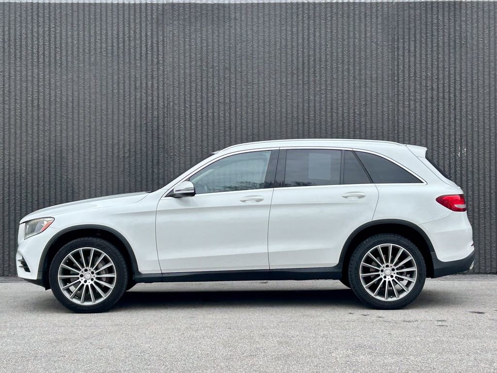 Used 2016 Mercedes-Benz GLC 300 image 3