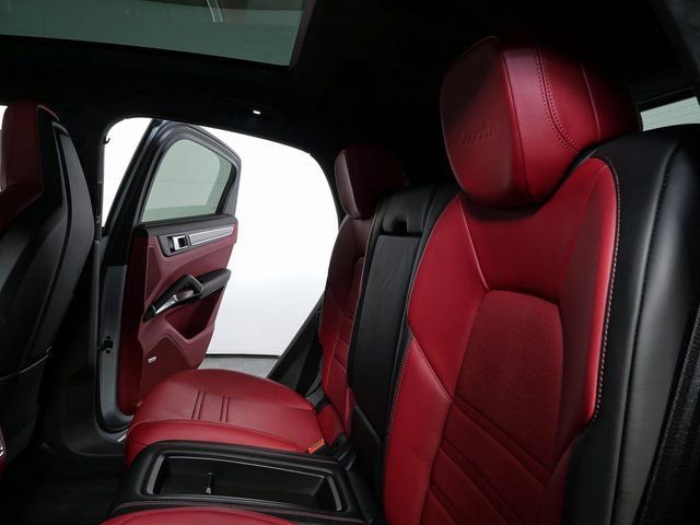 Certified 2022 Porsche Cayenne Turbo image 18