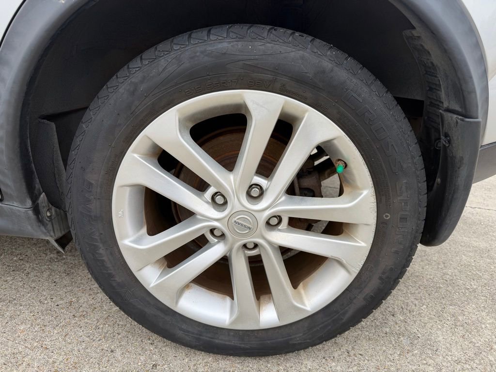 Used 2014 Nissan Juke SL image 10