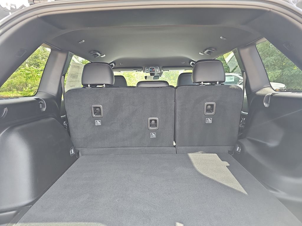 New 2025 Jeep Grand Cherokee Limited image 12