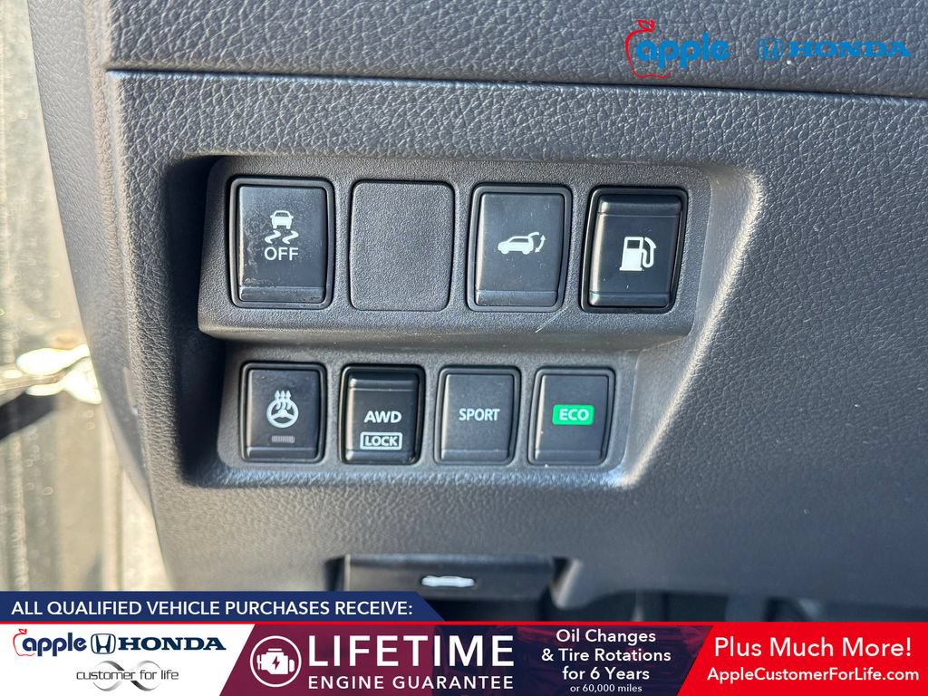 Used 2018 Nissan Rogue SV w/ Premium Package AWD/4WD image 27